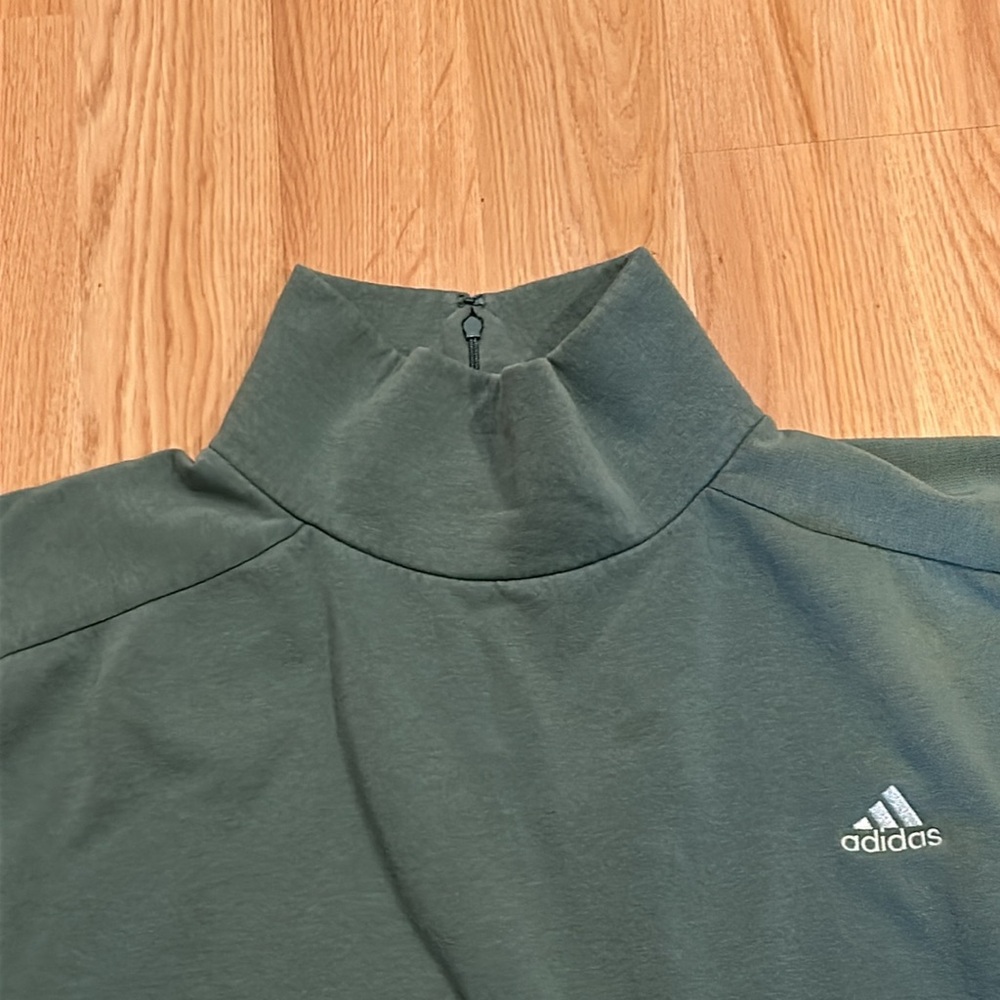 Adidas Cowl Neck ,Back Zip ,Crop Sweatshirt Size 1X - Picture 12 of 15